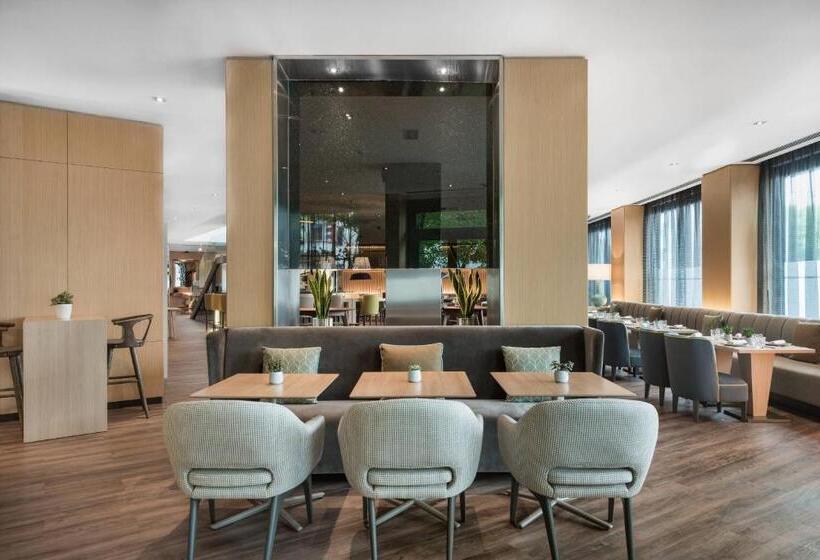 Ac Hotel Milano By Marriott