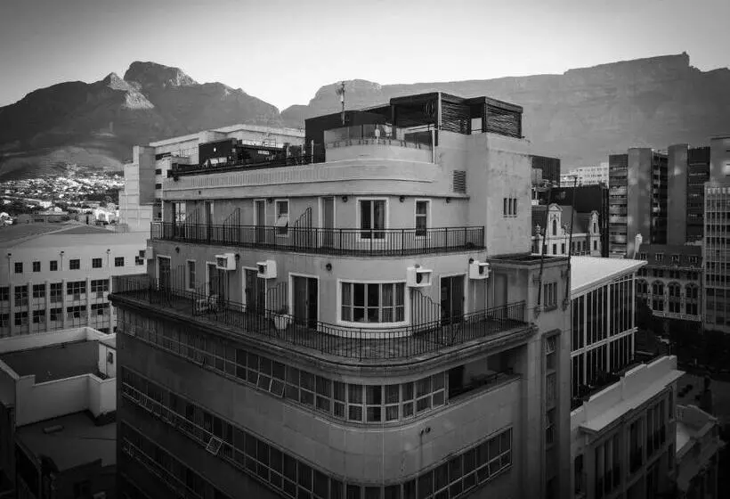 בית מלון כפרי Cape Diamond Boutique