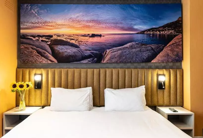 בית מלון כפרי Cape Diamond Boutique