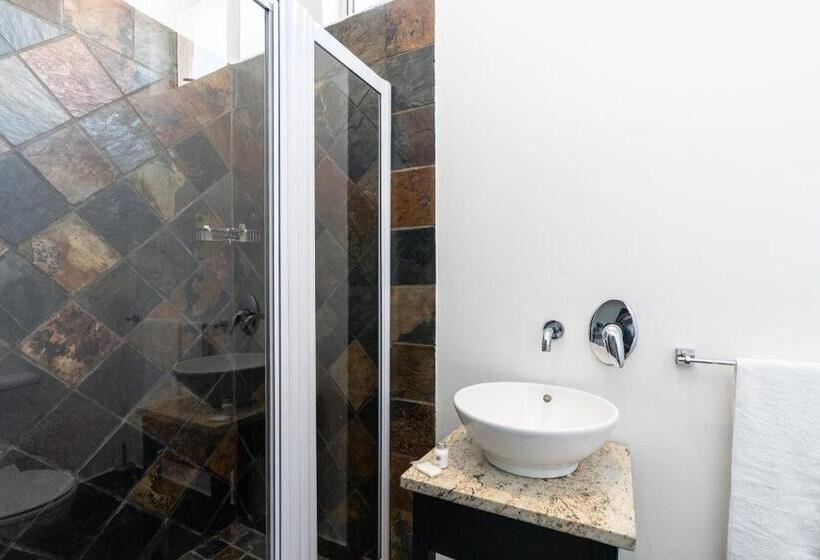 酒店 Cape Diamond Boutique