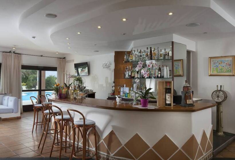 Отель Corallaro