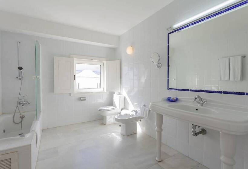 Отель Dona Pakyta