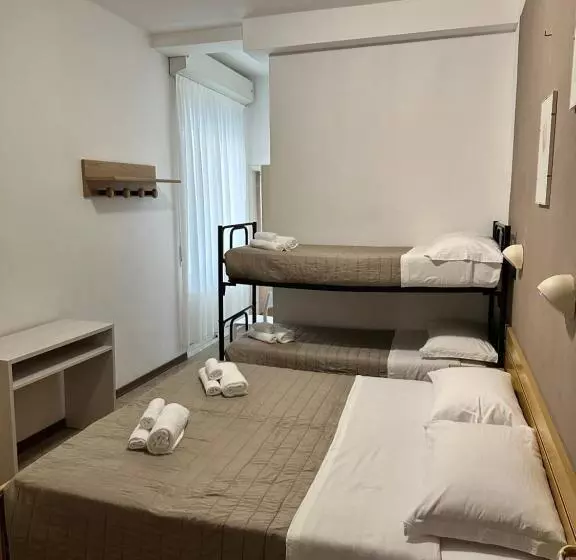 هتل Enna Rimini