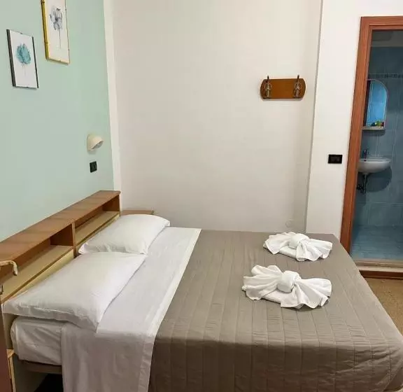 هتل Enna Rimini