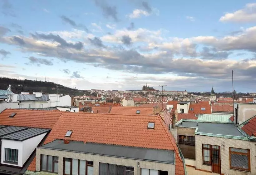 هتل Eurostars Thalia