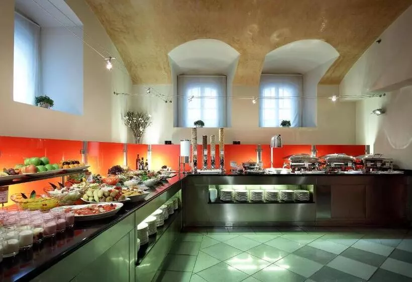 هتل Eurostars Thalia