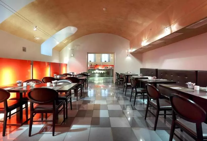 هتل Eurostars Thalia