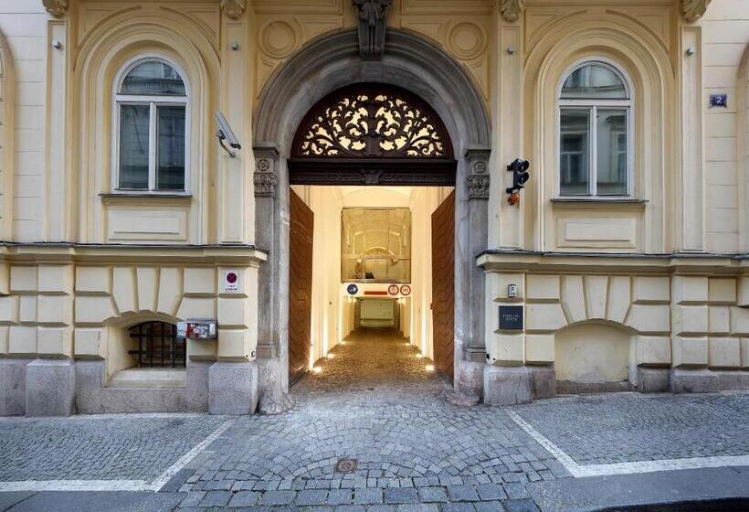 هتل Eurostars Thalia