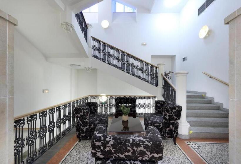 هتل Eurostars Thalia