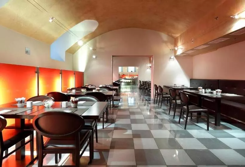 هتل Eurostars Thalia