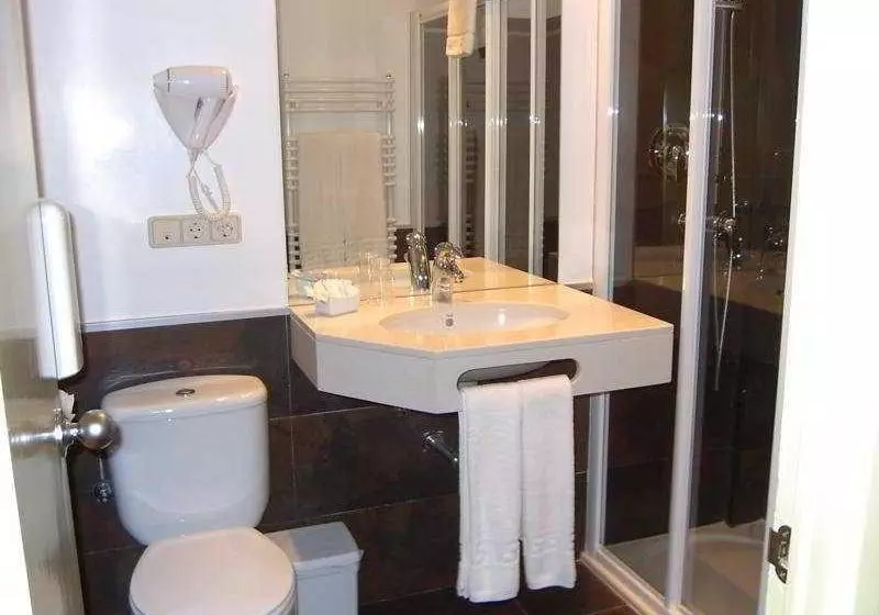 בית מלון כפרי Girona Nord