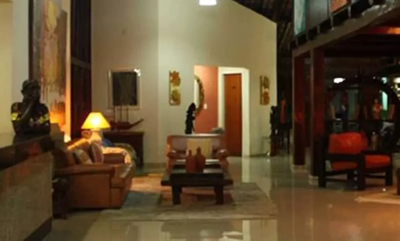 Happy Hotel Girassol