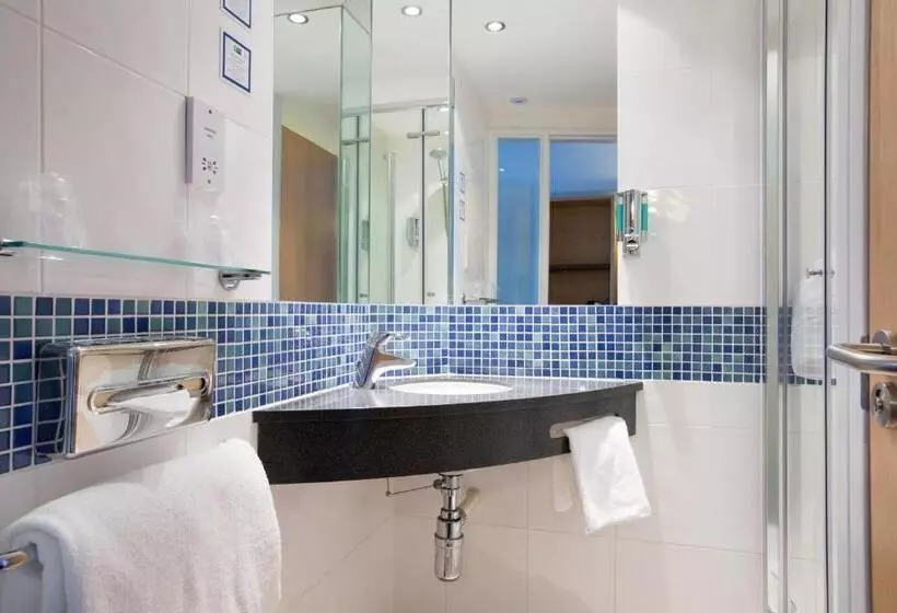 Отель Holiday Inn Express Newcastle Gateshead, An Ihg