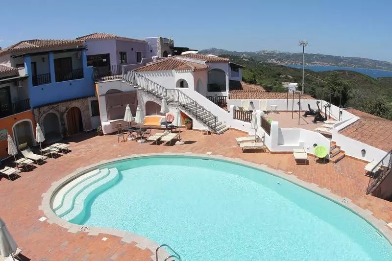 Отель Li Graniti