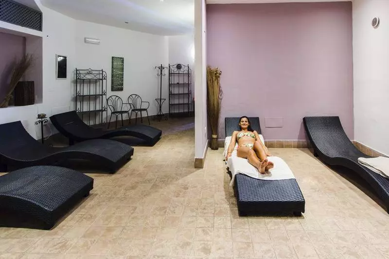 Отель Li Graniti