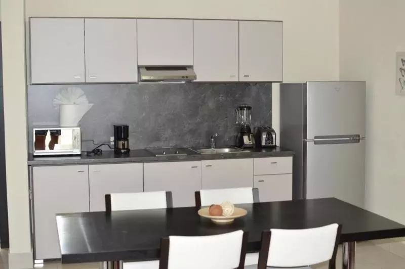 בית מלון כפרי Lifestyle Crown Residence Suites