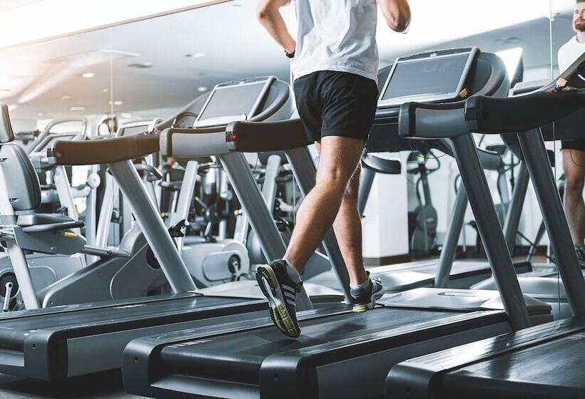 Maldron Hotel & Leisure Centre Limerick