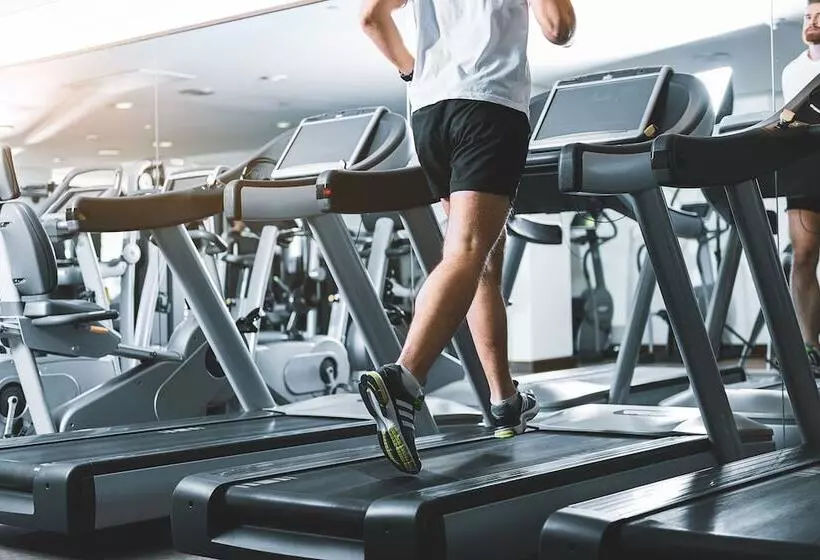 Maldron Hotel & Leisure Centre Limerick