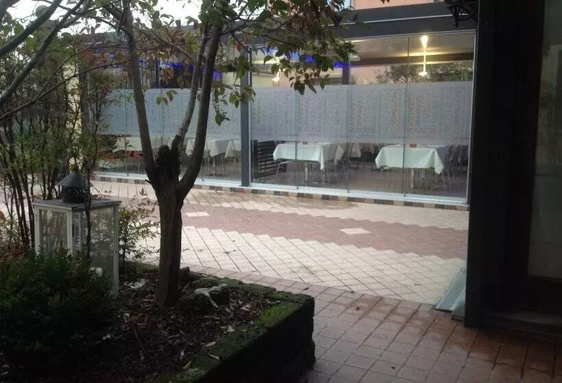 ホテル Mercure Bergamo Aeroporto