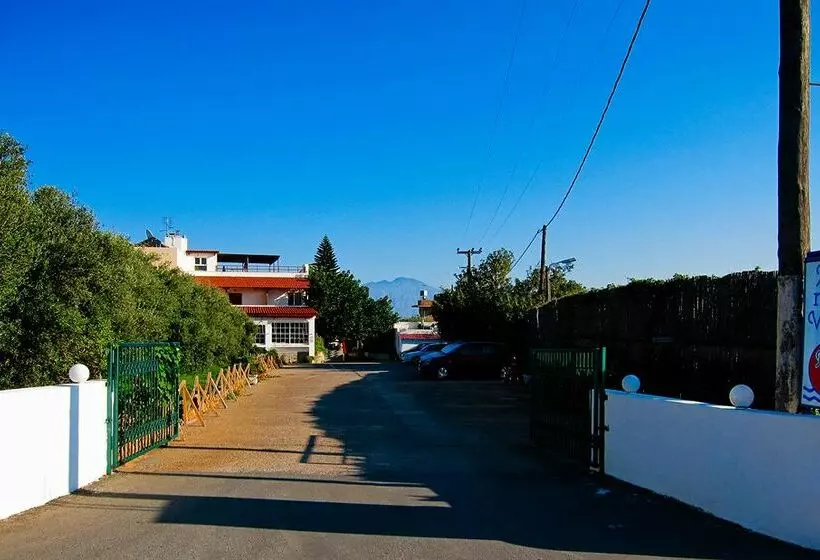 ホテル Mikro Village