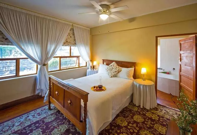 هتل Mountain Manor Guest House & Executive Suites
