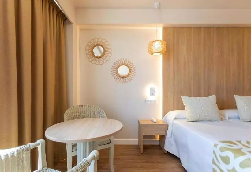 בית מלון כפרי Ona Palmira Paradise Paguera