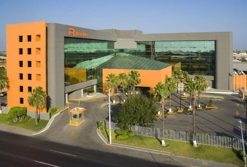 בית מלון כפרי Real Inn Nuevo Laredo