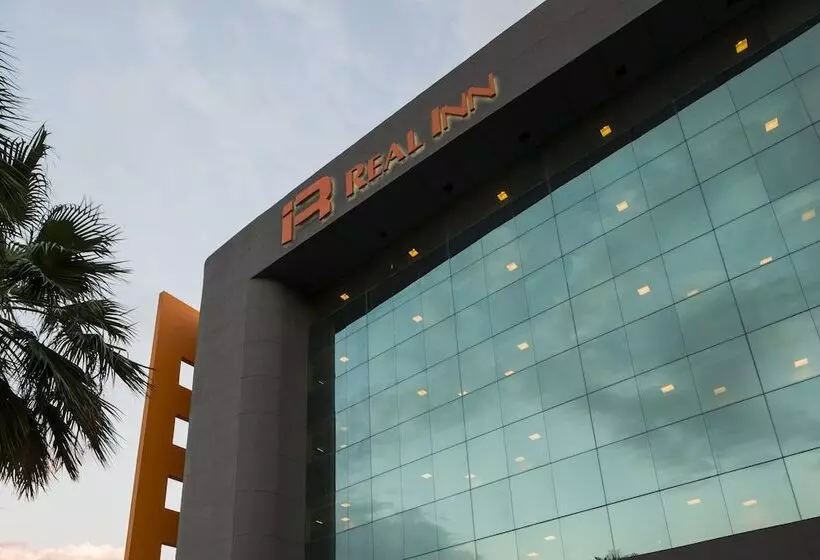 בית מלון כפרי Real Inn Nuevo Laredo