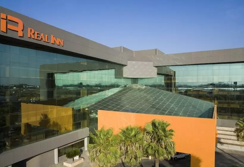 בית מלון כפרי Real Inn Nuevo Laredo