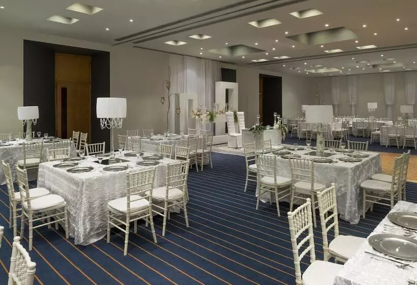 בית מלון כפרי Real Inn Nuevo Laredo