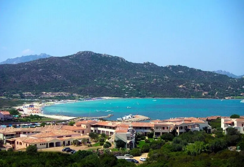 هتل Residence Le Corti Di Marinella