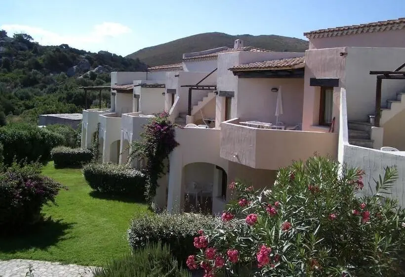 هتل Residence Le Corti Di Marinella