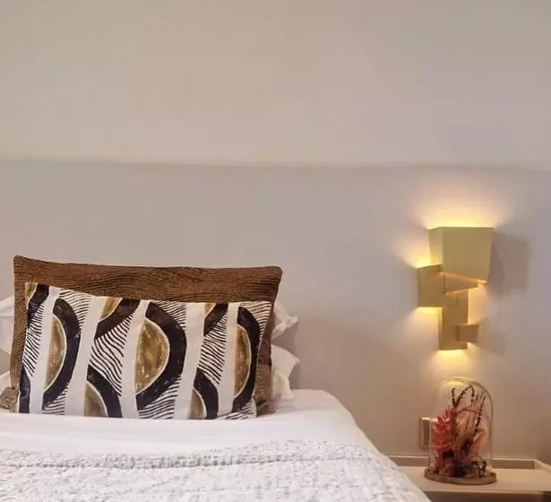 Отель Santateresa