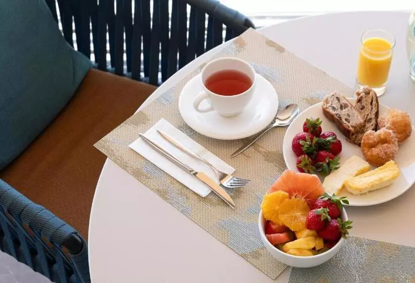 Отель Santateresa