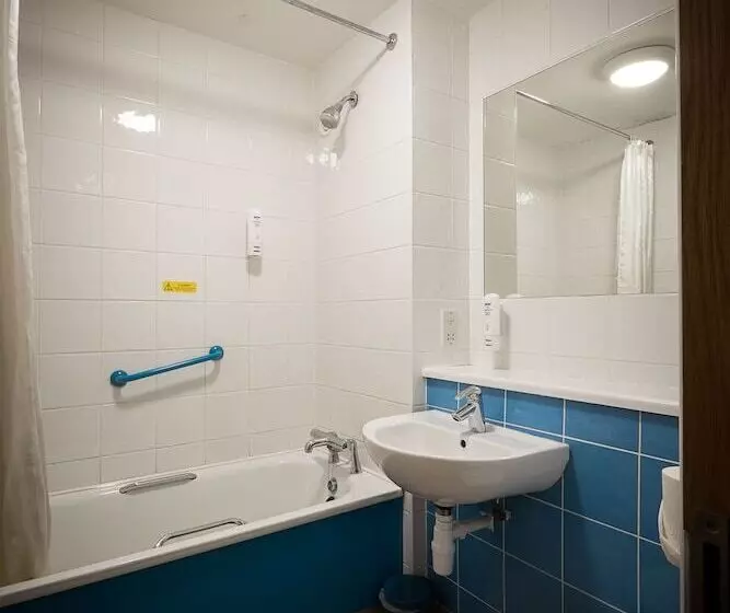 호텔 Travelodge Waterford