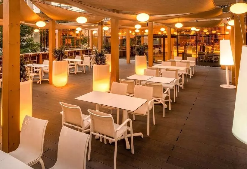 Novotel Bucharest City Centre