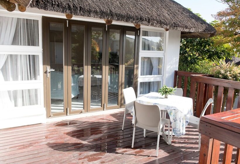 Whalesong Hotel & Spa