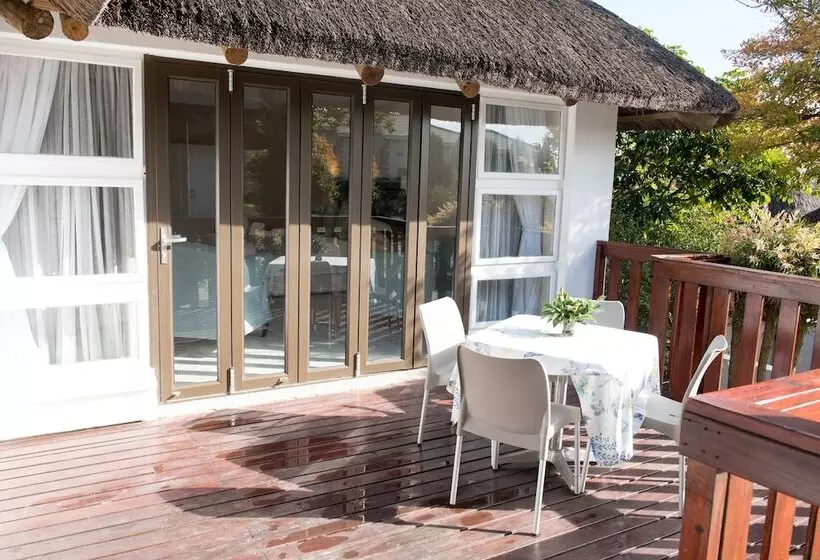 Whalesong Hotel & Spa