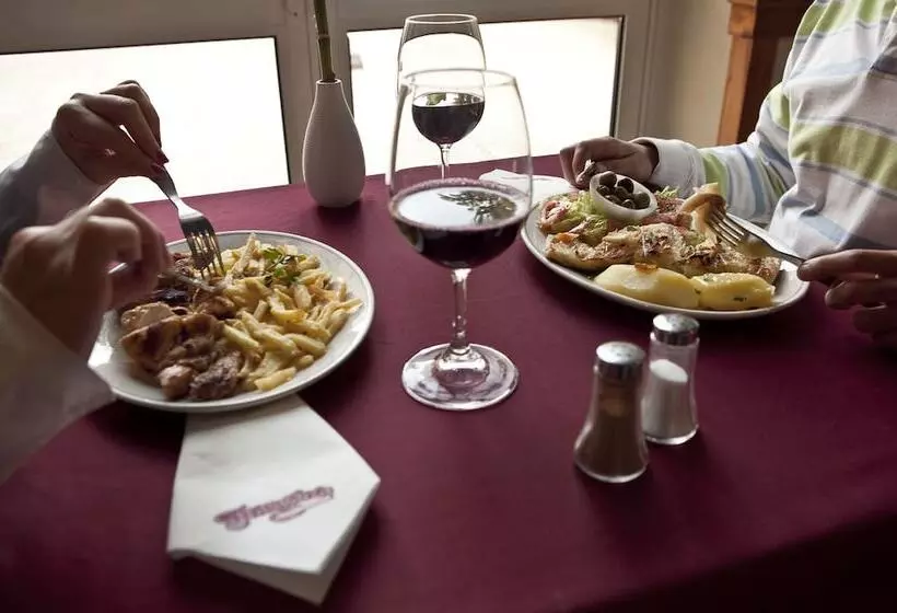 住宿加早餐  Hospedaria Frangaria