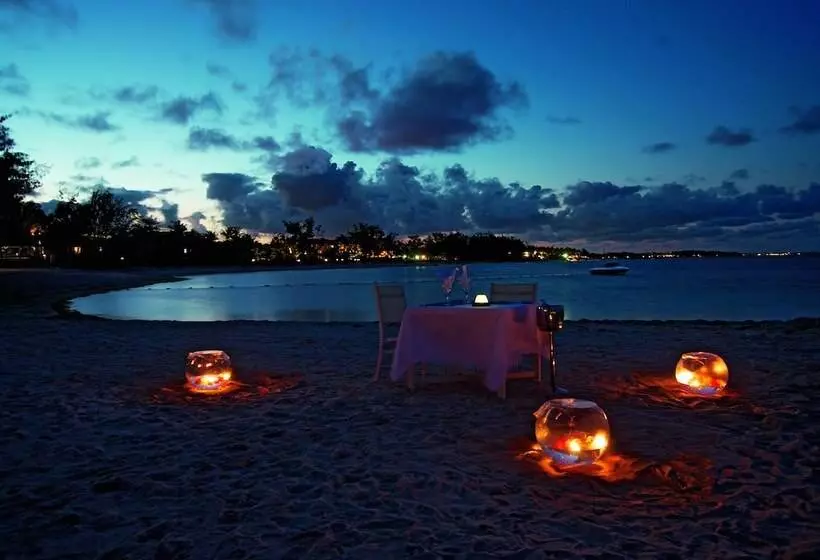 هتل Ambre Adults Only