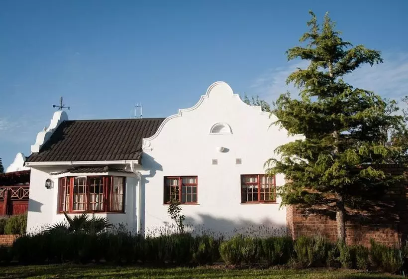 ホテル At Winkfield House