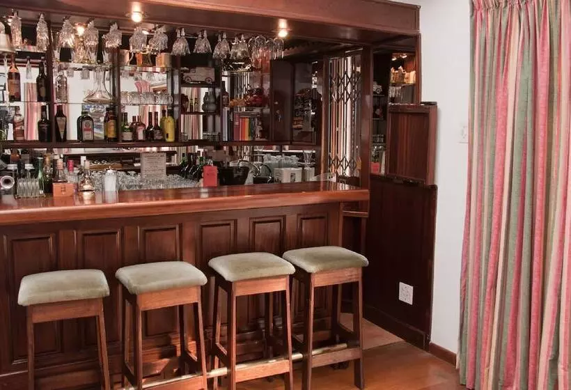 ホテル At Winkfield House