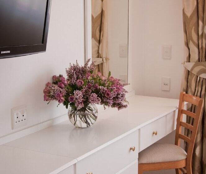 호텔 At Winkfield House