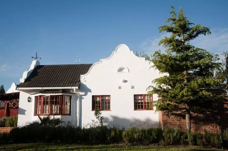 ホテル At Winkfield House