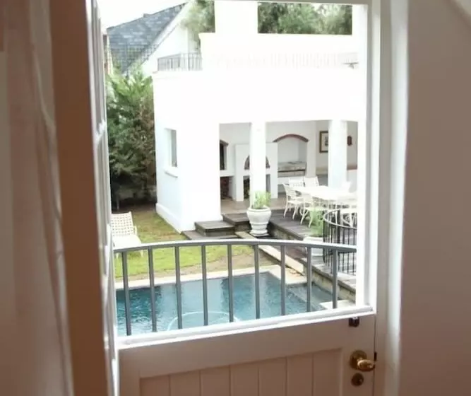 酒店 Beauclair Guest Cottage