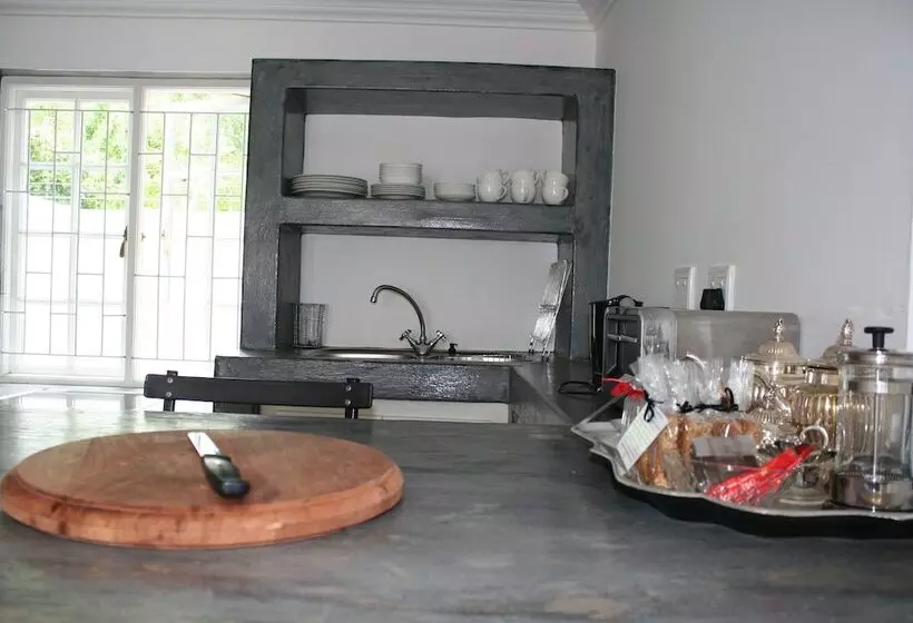 酒店 Beauclair Guest Cottage