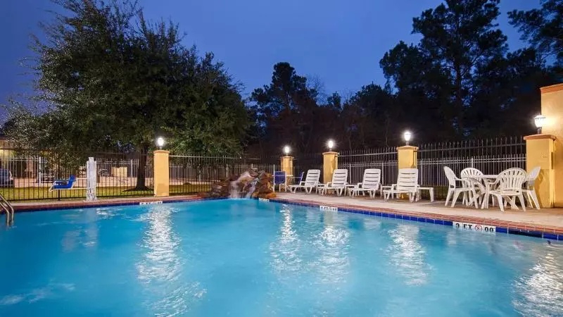 فندق Days Inn & Suites By Wyndham Sam Houston Tollway