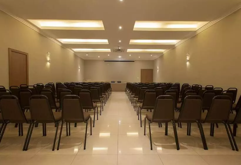 هتل Centro Europeu