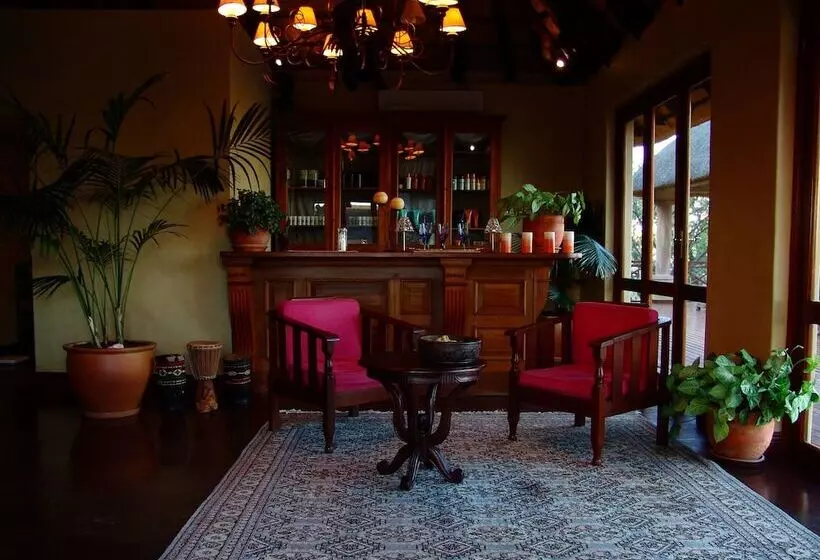 هتل Epacha Game Lodge & Spa