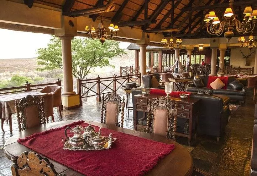 هتل Epacha Game Lodge & Spa